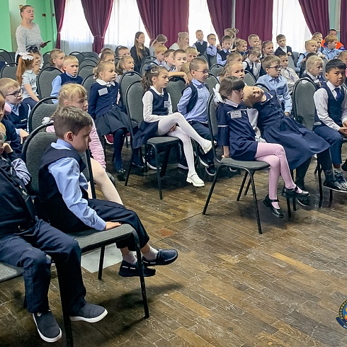 Ребят из школы №16 во Владимире научили оказывать первую помощь пострадавшему