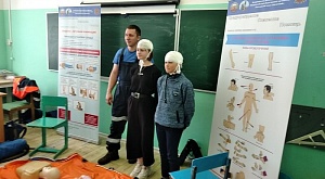 Спасатели РОССОЮЗСПАСа Владимирской области провели урок первой помощи в Серебровской школе Камешковского района.