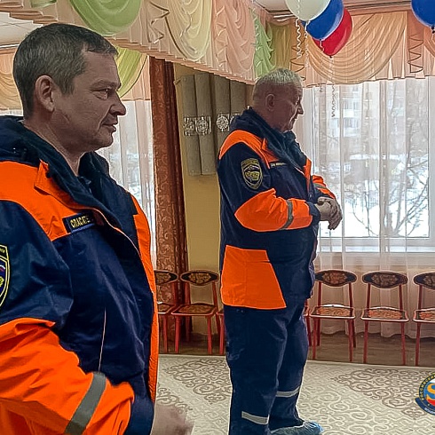 Во Владимире родителям детсадовских детей рассказали о правилах поведения на водных объектах зимой и оказанию первой помощи