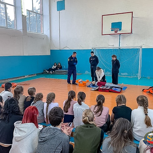 Ученики школы № 47 города Владимира узнали о первой помощи пострадавшим и правилам безопасности у водоема